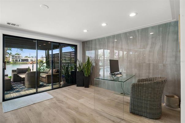 Interior, Recessed Lighting, Water, Wood Texture Flooring