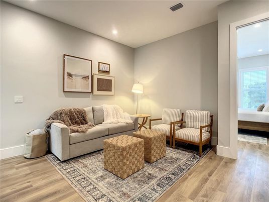 Interior, Living room, Recessed Lighting, Wood Texture Flooring