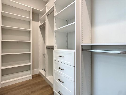 Interior, Walk-in Closets, Wood Texture Flooring