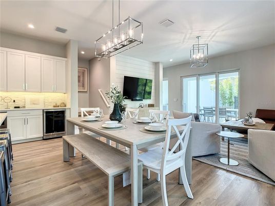 Chandelier, Dining room, Interior, Kitchen, Pendant Lights, Recessed Lighting, Wood Texture Flooring