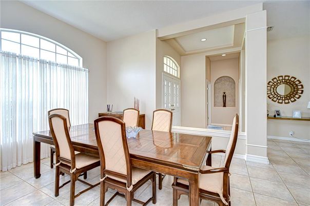 Dining room, Interior, Recessed Lighting