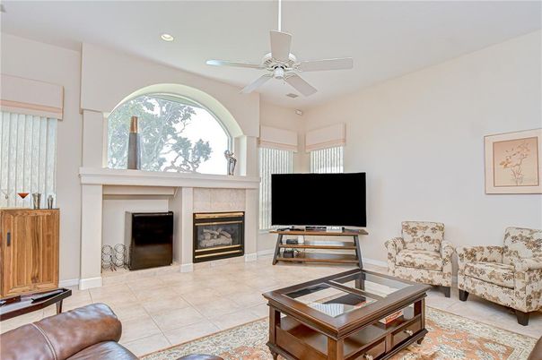 Fireplace, Interior, Living room, Recessed Lighting