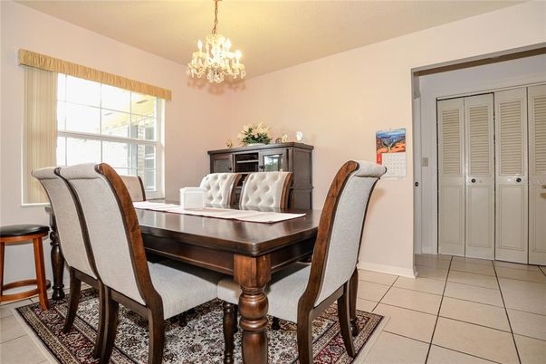 Chandelier, Dining room, Interior