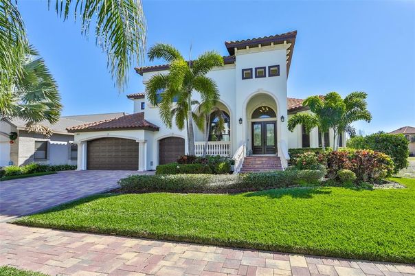 Attached, Exterior, Facade, Spanish Mediterranean