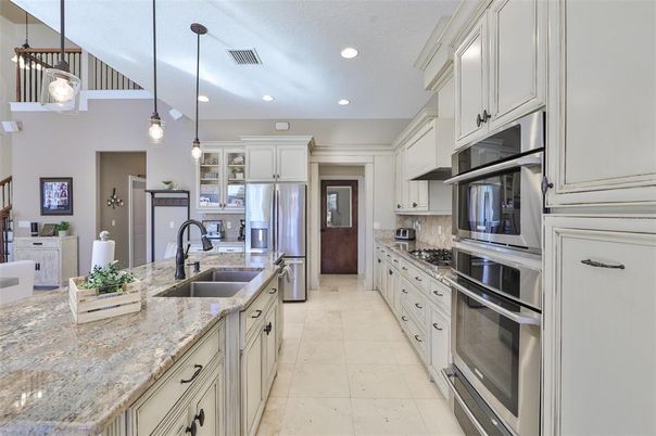 Interior, Kitchen, Pendant Lights, Recessed Lighting, Stainless Steel Appliances