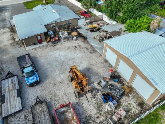 Exterior, Drone
