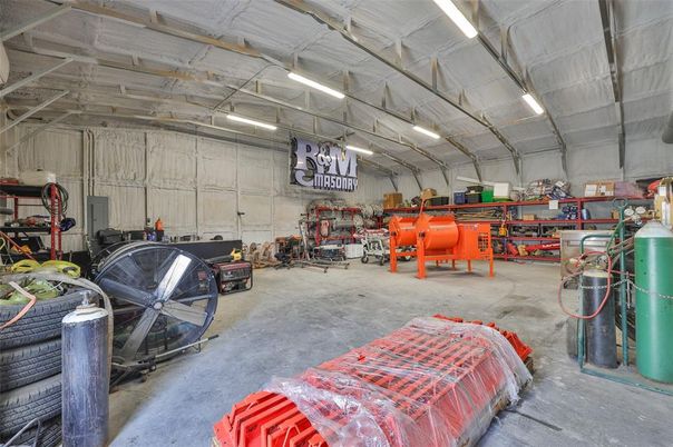 Garage, Interior