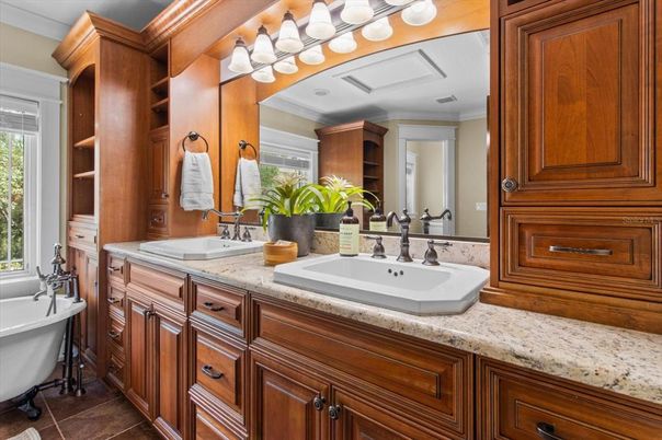 Bathroom, Dual Sink Vanities, Free Standing Baths, Interior