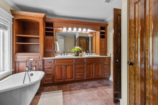 Bathroom, Dual Sink Vanities, Free Standing Baths, Interior