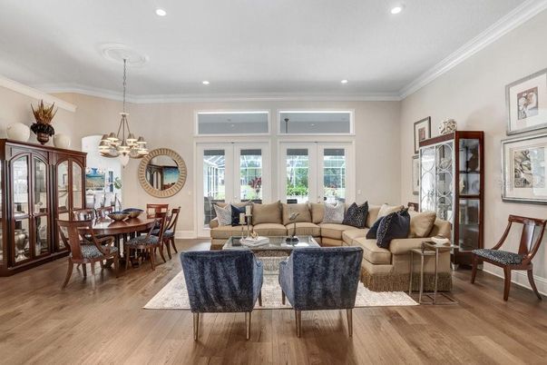 Chandelier, Dining room, Interior, Living room, Recessed Lighting, Wood Texture Flooring