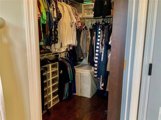 Interior, Walk-in Closets, Wood Texture Flooring