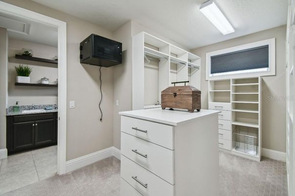 Interior, Walk-in Closets