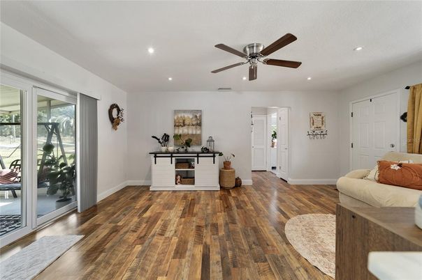 Interior, Recessed Lighting, Wood Texture Flooring