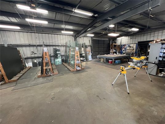 Garage, Interior