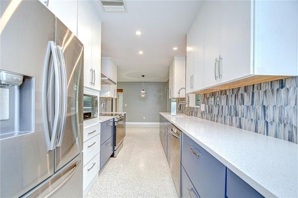 Interior, Kitchen, Pendant Lights, Recessed Lighting, Stainless Steel Appliances