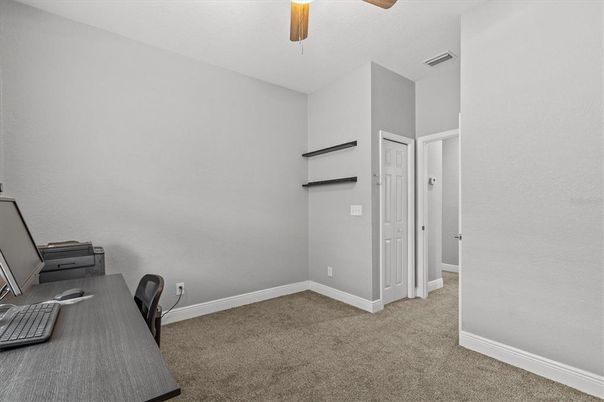 Home Office, Interior