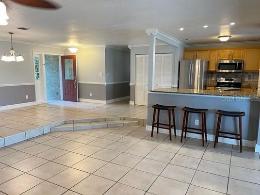 Interior, Kitchen, Pendant Lights, Recessed Lighting, Stainless Steel Appliances