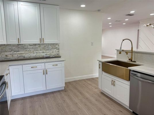 Interior, Kitchen, Recessed Lighting, Wood Texture Flooring