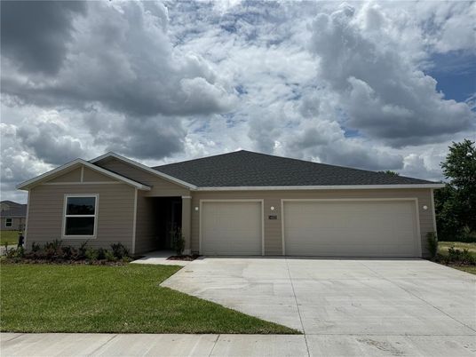 Attached, Exterior, Facade, Ranch