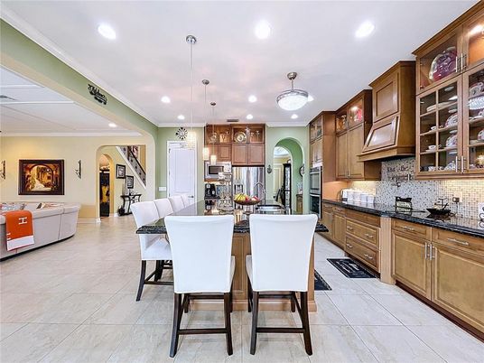 Dining room, Interior, Kitchen, Pendant Lights, Recessed Lighting, Stainless Steel Appliances