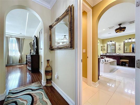 Bathroom, Interior, Recessed Lighting, Wood Texture Flooring