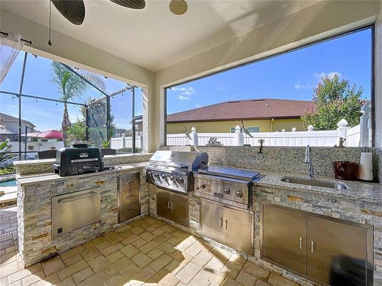 Exterior, Sun Room