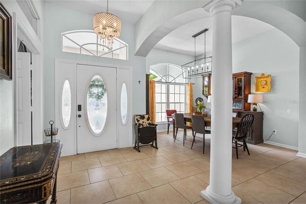 Chandelier, Dining room, Interior, Pendant Lights