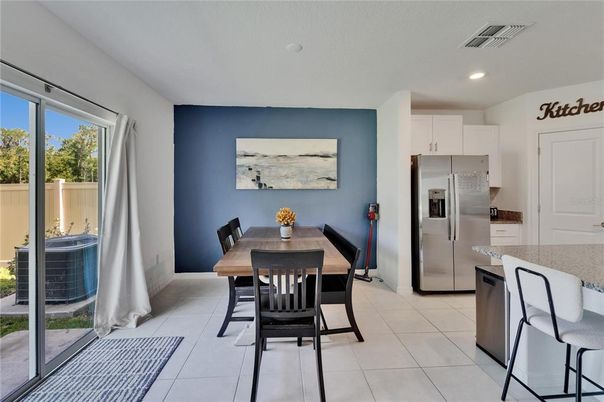 Dining room, Interior, Kitchen, Recessed Lighting