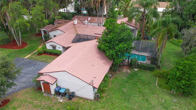 Exterior, Drone