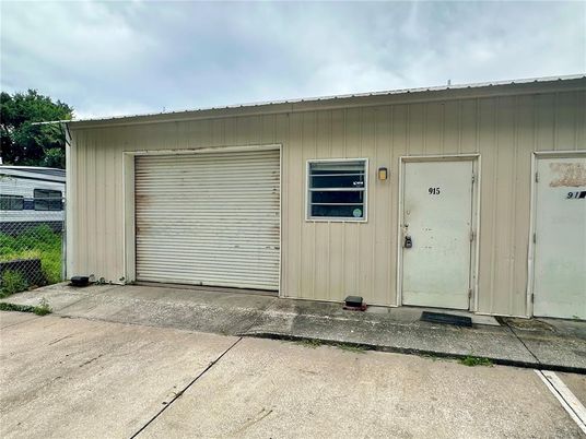 Detached Garage, Exterior