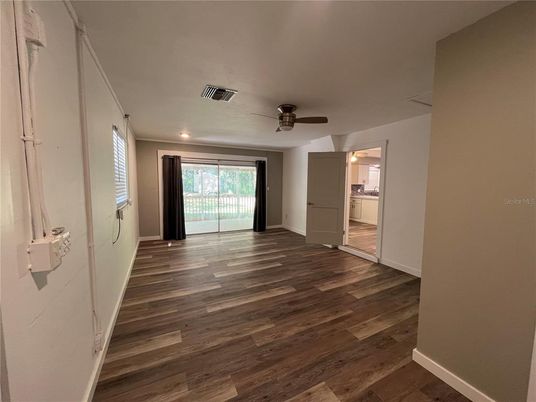 Empty room, Interior, Recessed Lighting, Wood Texture Flooring