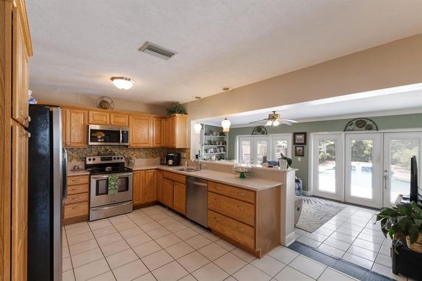 Interior, Kitchen, Stainless Steel Appliances