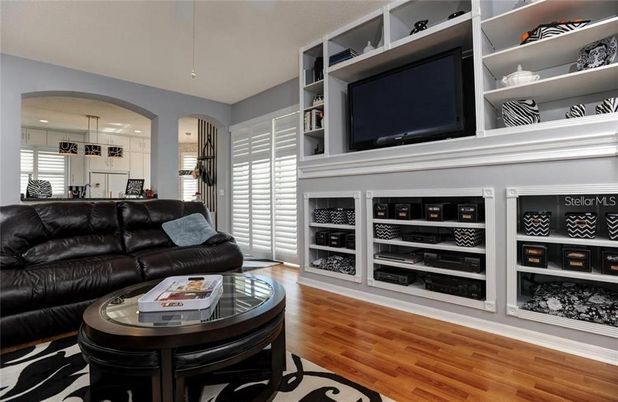 Interior, Living room, Pendant Lights, Wood Texture Flooring