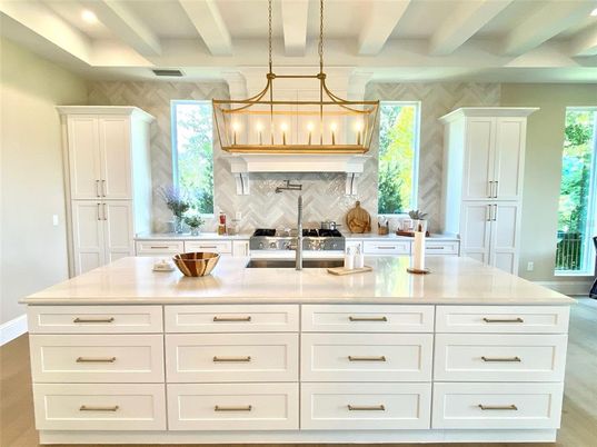 Interior, Kitchen, Pendant Lights, Stainless Steel Appliances