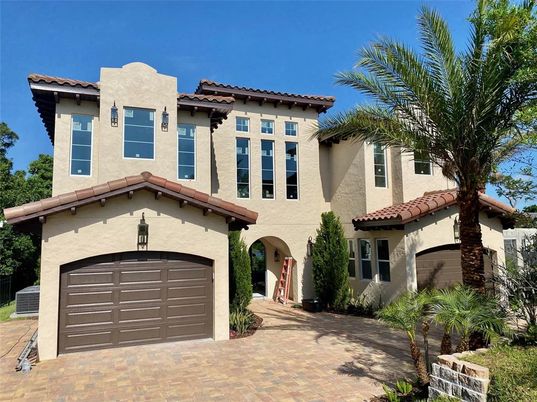 Attached, Exterior, Facade, Spanish Mediterranean