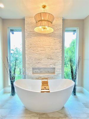 Bathroom, Free Standing Baths, Interior, Marble, Pendant Lights, Recessed Lighting