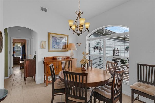 Chandelier, Dining room, Interior