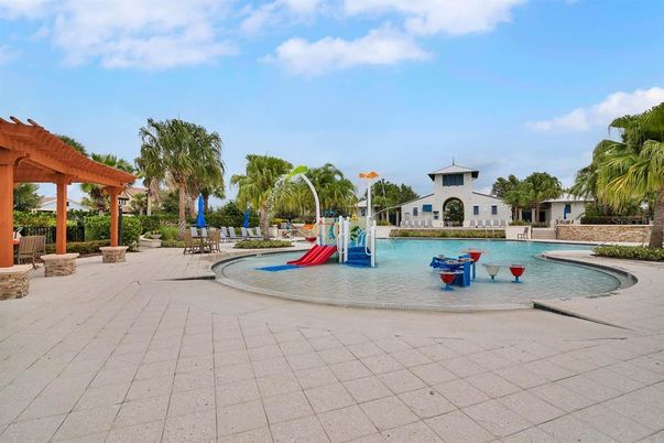 Exterior, Playground, Pool