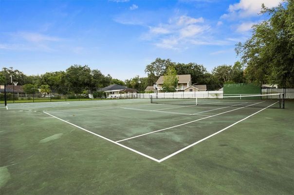 Exterior, Tennis Courts
