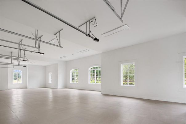 Garage, Interior