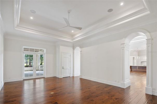 Empty room, Interior, Recessed Lighting, Wood Texture Flooring