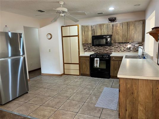 Interior, Kitchen, Recessed Lighting