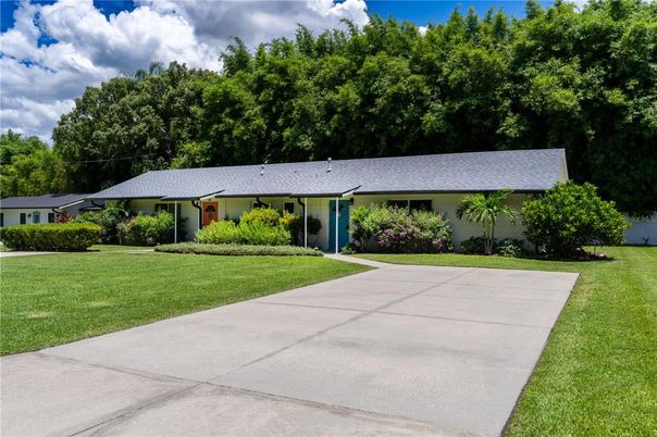 Backyard, Exterior, Facade, Ranch