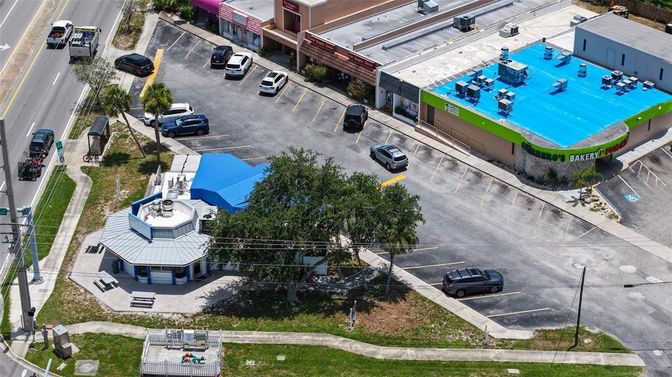 Exterior, Drone