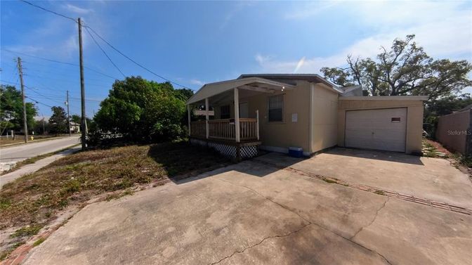 Detached Garage, Exterior