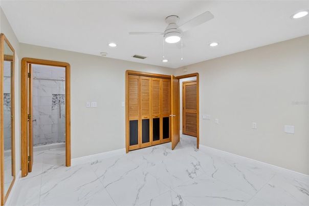 Bathroom, Empty room, Interior, Marble, Recessed Lighting
