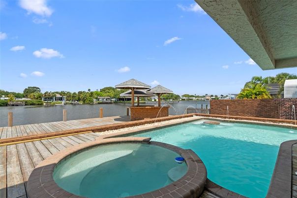 Exterior, Pool, Water