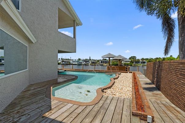 Exterior, Pool, Water