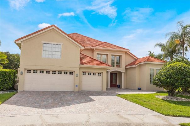 Attached, Exterior, Facade, Mediterranean