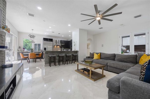 Dining room, Interior, Kitchen, Living room, Pendant Lights, Recessed Lighting, Stainless Steel Appliances